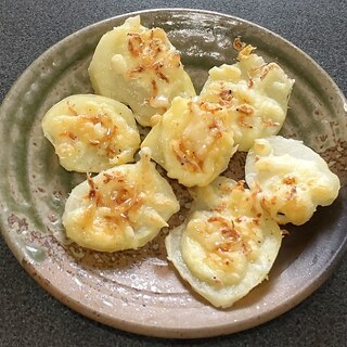 じゃがいもの桜えびチーズ焼き☆